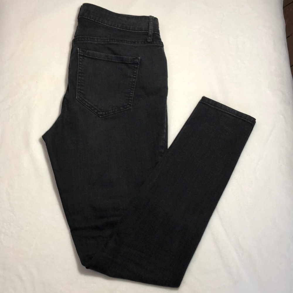 Black skinny jeans Size 6